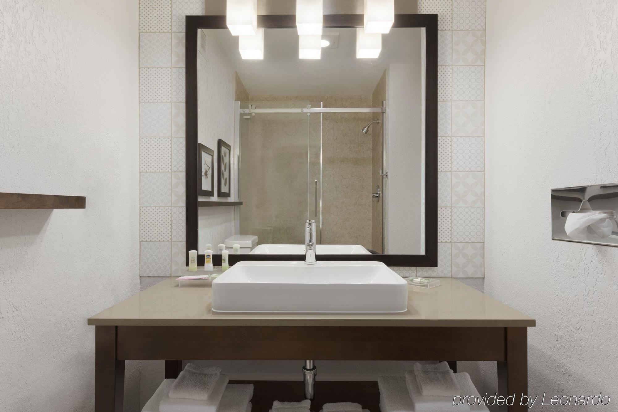 Country Inn & Suites By Radisson, Chippewa Falls, Wi Ngoại thất bức ảnh